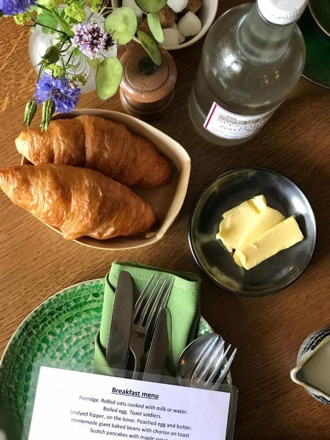 St.Michaels Bistro Bed and Breakfast Painswick Eksteriør billede